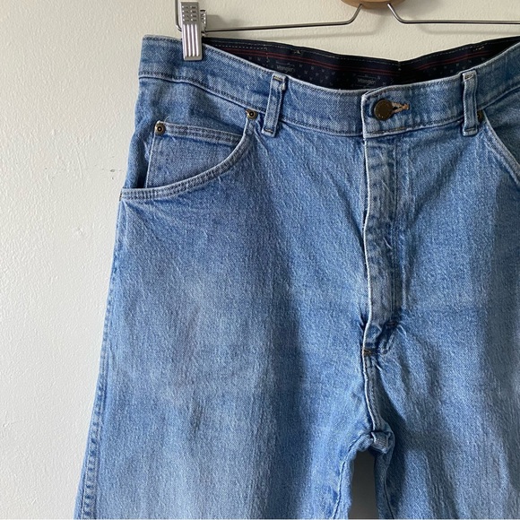 Men’s Wrangler Jeans - Picture 2 of 9
